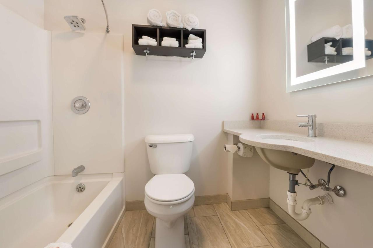 Surestay Hotel By Best Western Thomson Exteriör bild