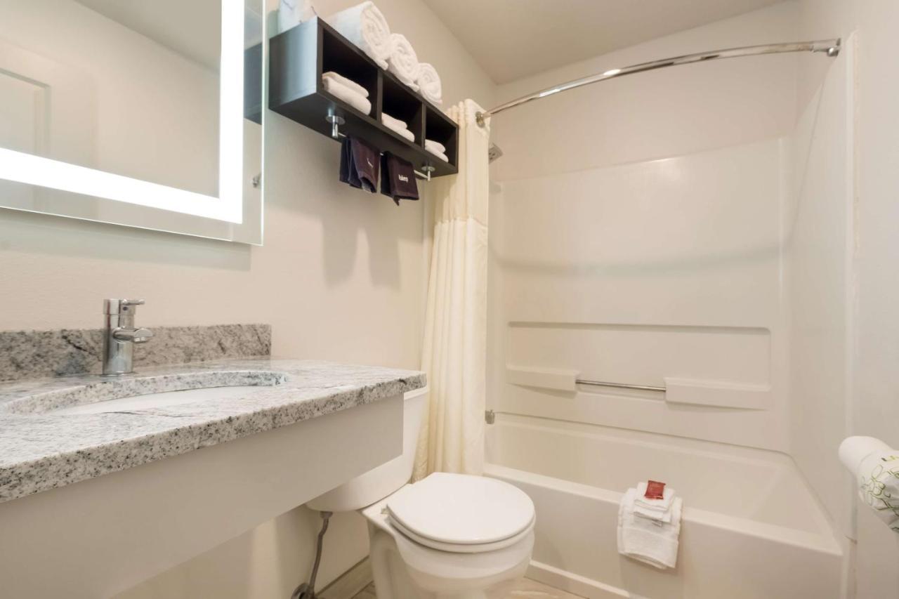 Surestay Hotel By Best Western Thomson Exteriör bild